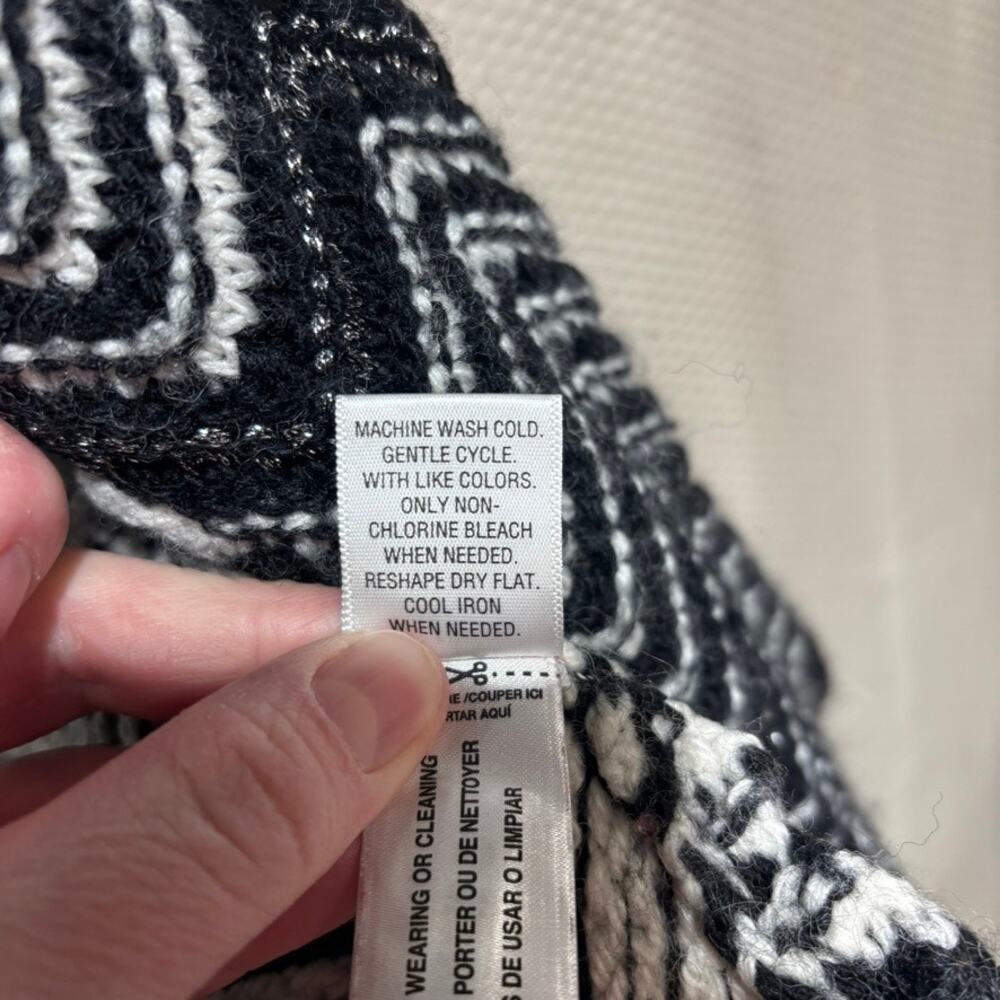 Laura Ashley Black White Chevron Knit Cardigan Size M Metallic Accents - Picture 6 of 9